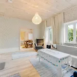 Leete Residence- 5br Elegant Family With Huge Garden&free Parking 别墅 塔林