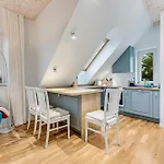 Leete Residence- 5br Elegant Family With Huge Garden&free Parking 别墅