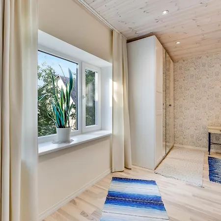 5br Elegant Family With Huge Garden&free Parking * Tallin