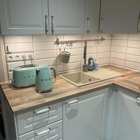 5br Elegant Family With Huge Garden&free Parking Willa *