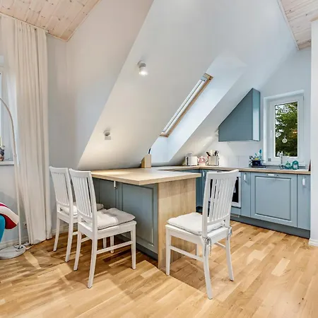 5br Elegant Family With Huge Garden&free Parking Villa