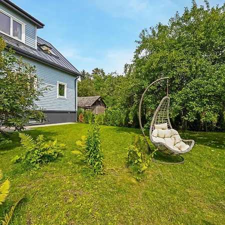 5br Elegant Family With Huge Garden&free Parking *