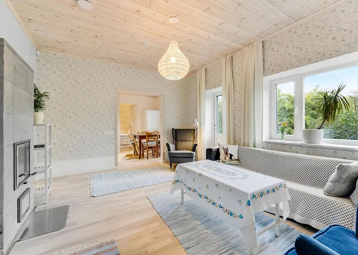 Leete Residence- 5br Elegant Family With Huge Garden&free Parking Villa Tallinn