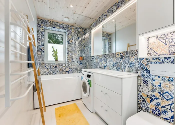 Villa Leete Residence- 5br Elegant Family With Huge Garden&free Parking Tallinn