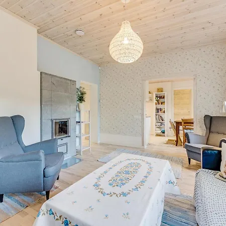 Leete Residence- 5br Elegant Family With Huge Garden&free Parking Tallinn
