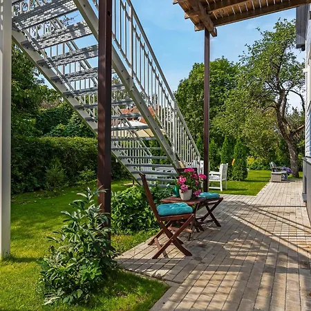 Leete Residence- 5br Elegant Family With Huge Garden&free Parking Tallinn