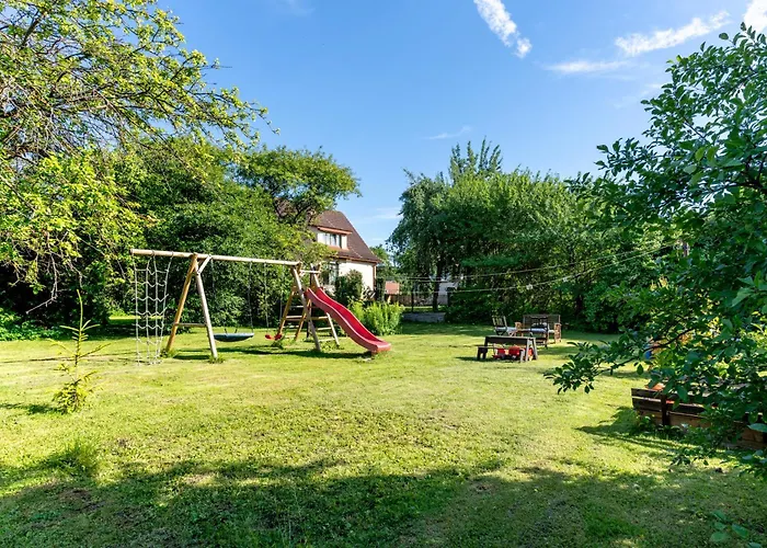 Leete Residence- 5br Elegant Family With Huge Garden&free Parking Talin